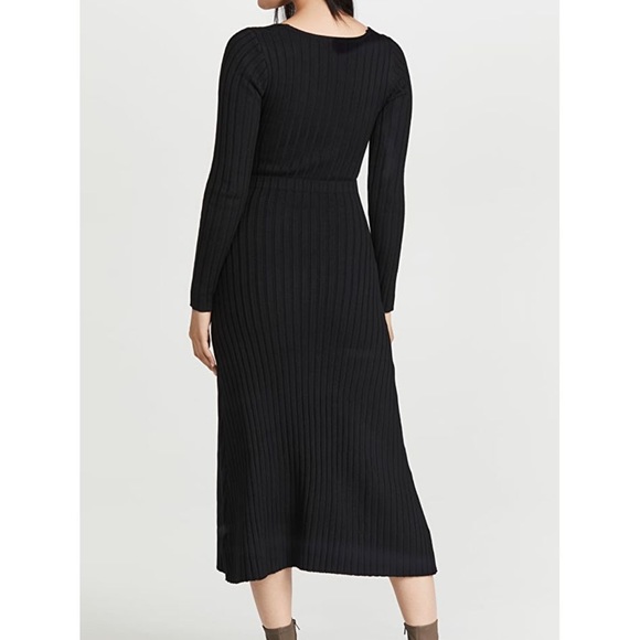 Lioness dress - Picture 4 of 4